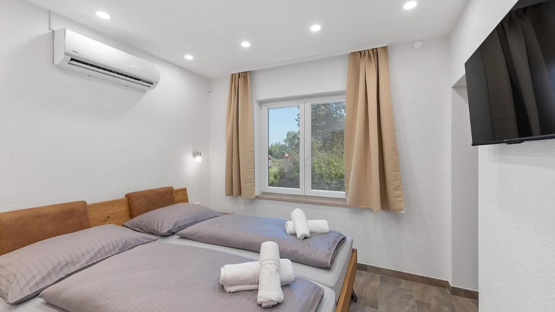 Villa Grosse Luxus-Villa Fur 12 Personen Mit Pool, Jachuzzi Und Meeresnaehe Labin