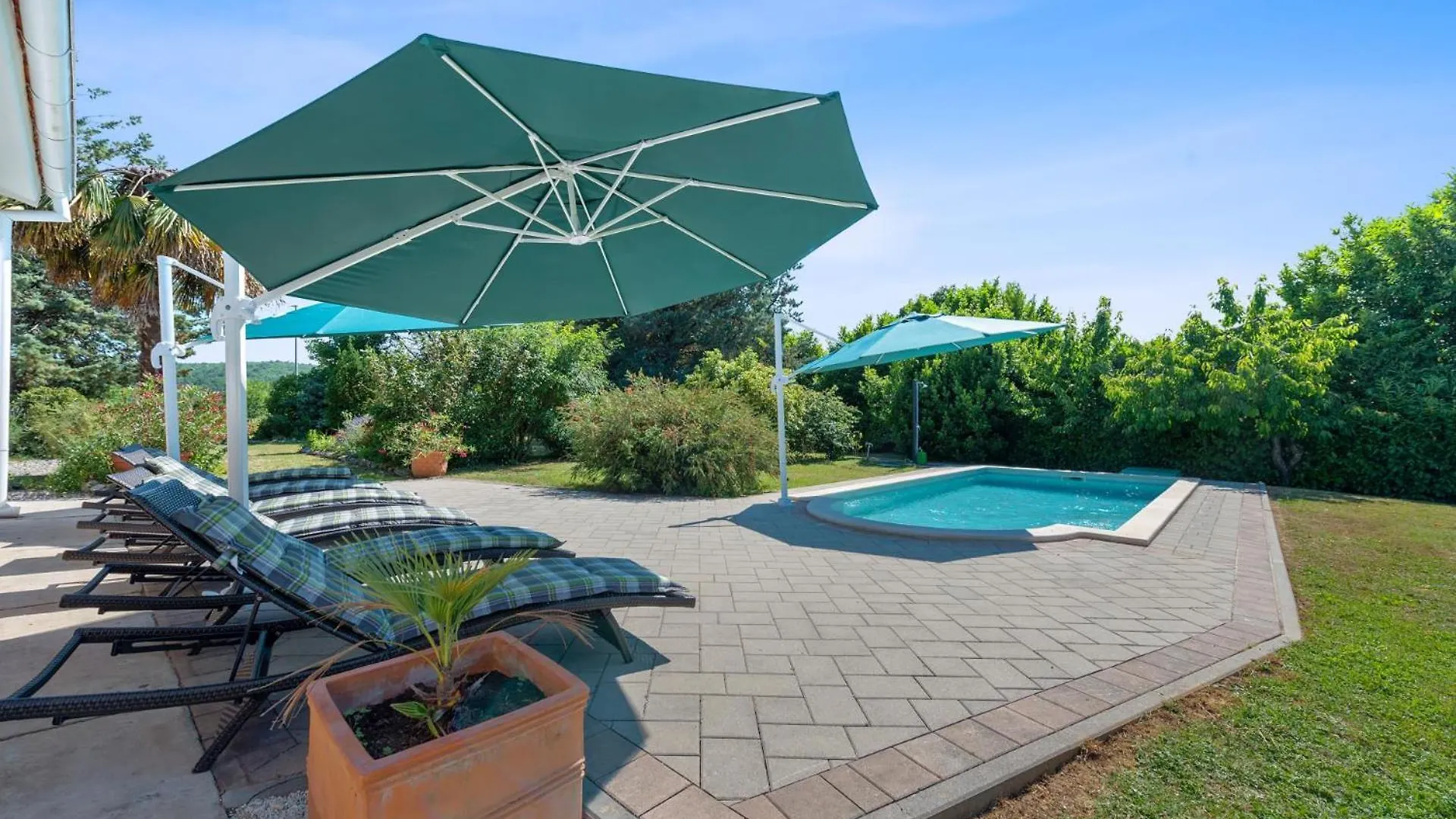 Grosse Luxus-Villa Fur 12 Personen Mit Pool, Jachuzzi Und Meeresnaehe Labin  Labin (Istria)