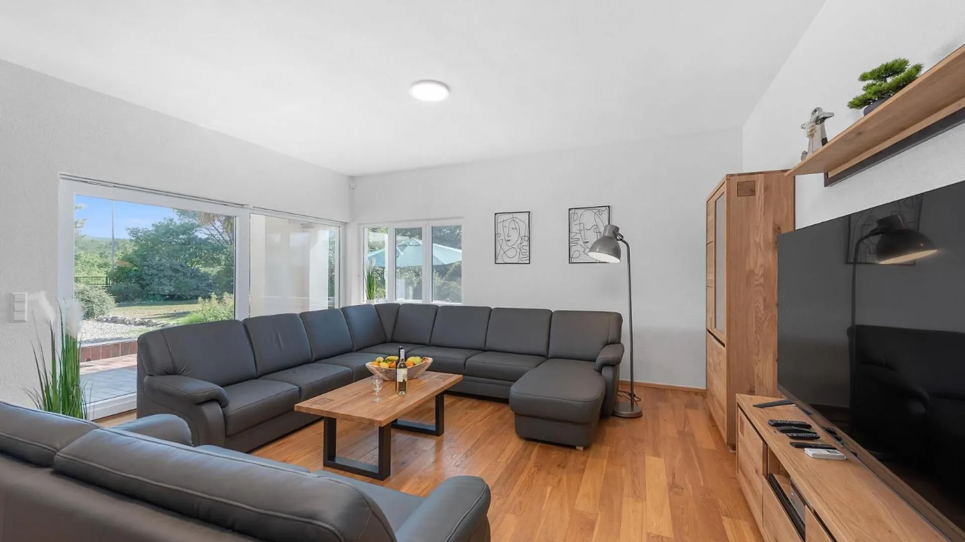 Villa Grosse Luxus-Villa Fur 12 Personen Mit Pool, Jachuzzi Und Meeresnaehe Labin